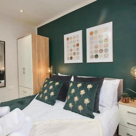 Beautiful 1 Bedroom Flat In Leeds - Sleeps 4 Eksteriør bilde
