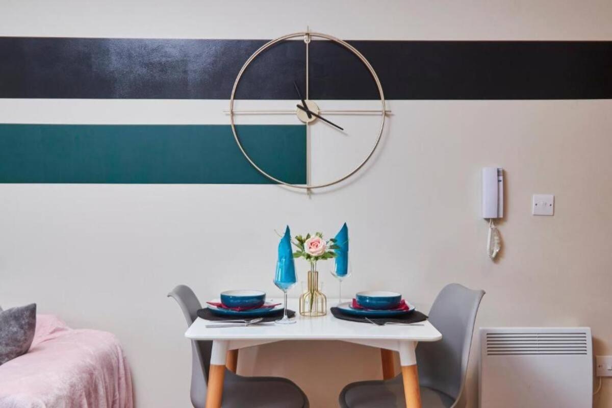 Beautiful 1 Bedroom Flat In Leeds - Sleeps 4 Eksteriør bilde