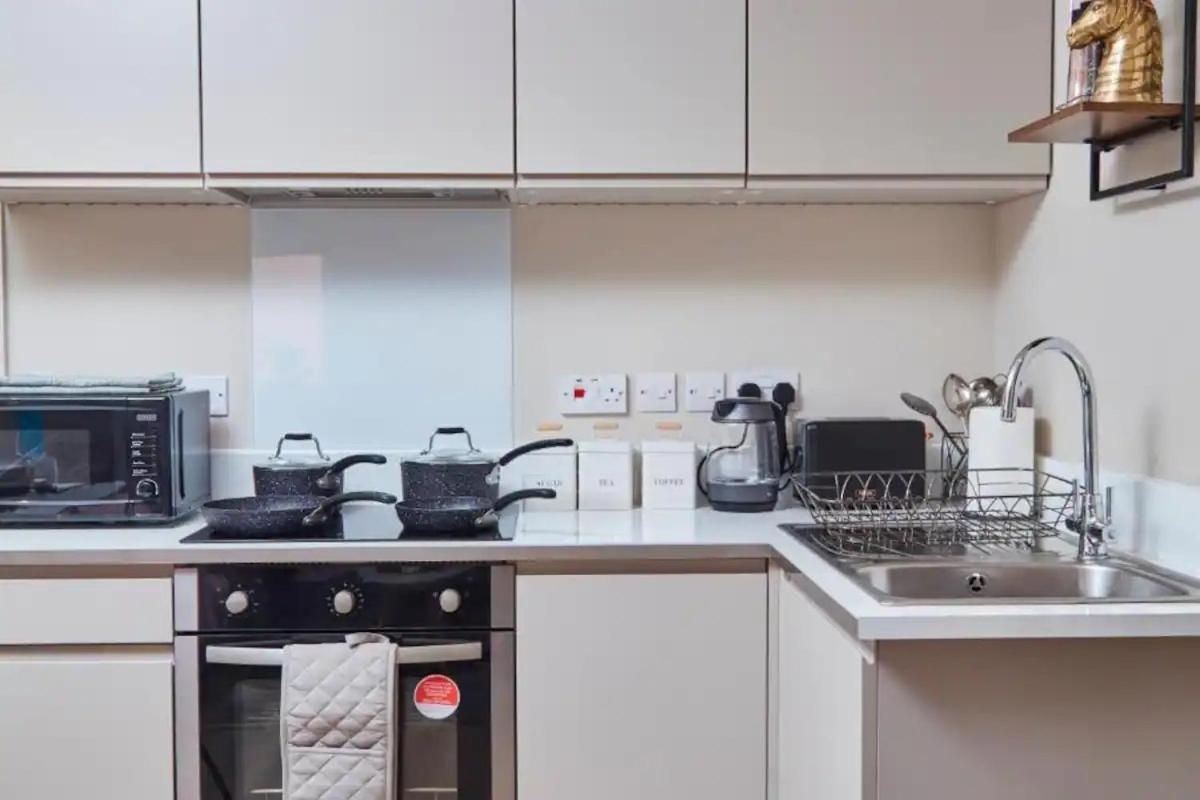 Beautiful 1 Bedroom Flat In Leeds - Sleeps 4 Eksteriør bilde